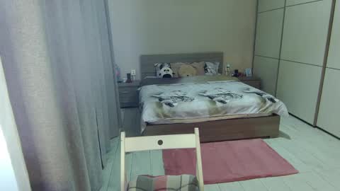 twitter    Annemarye 23 online show from April 11, 5:12 am