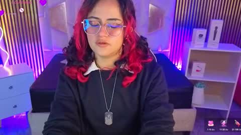 kristen_tay online show from March 10, 3:55 am