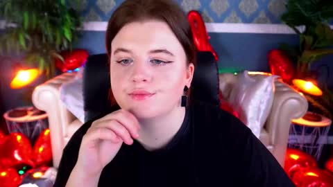 kristifoxy online show from February 15, 5:21 am