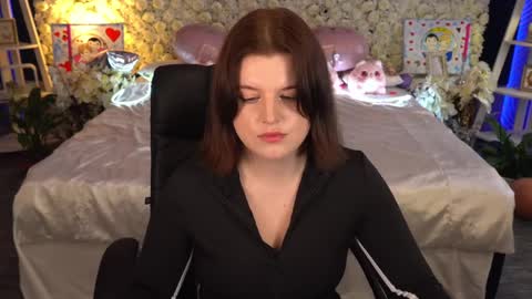 kristifoxy online show from April 5, 12:24 pm