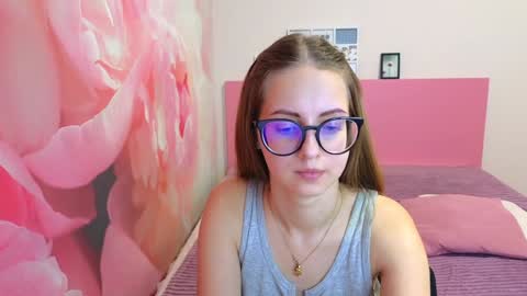Snapshot of kristina_adel chatting on January 30, 9:36 am Kristina Adel online show from January 30, 9:36 am