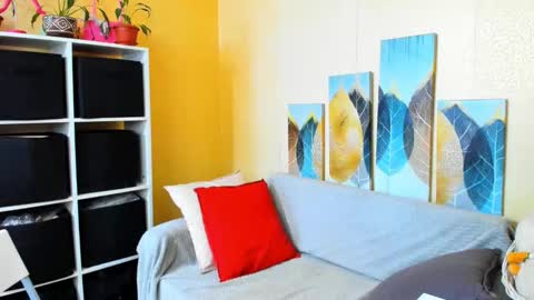 Christina online show from February 7, 10:18 am