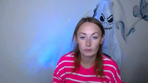 Snapshot of kristinahech_ chatting on October 10, 9:59 am Kristi online show from October 10, 9:59 am