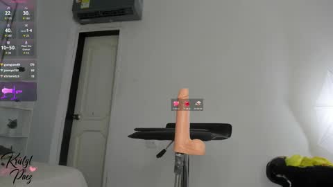 Cristina online show from December 5, 11:02 pm