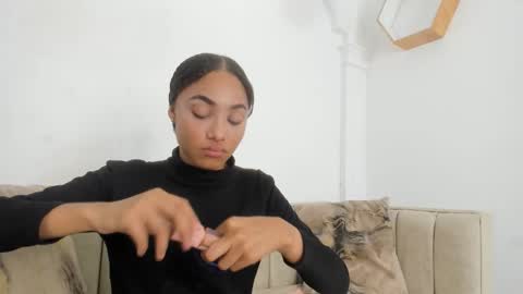 Cristina online show from October 18, 8:13 pm