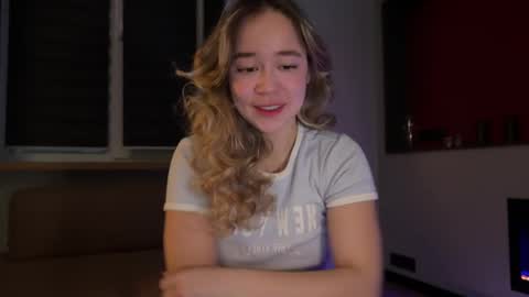 Snapshot of kristyspiritedaway chatting on February 27, 11:04 pm Kristy Nip slip shady Best model on CB online show from February 27, 11:04 pm