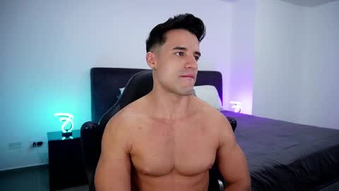 Snapshot of krops_ chatting on March 10, 8:06 am KROPS online show from March 10, 8:06 am