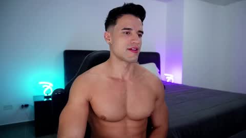 Snapshot of krops_ chatting on February 11, 8:26 am KROPS online show from February 11, 8:26 am