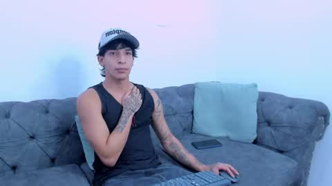 Kroy Wave  Muscle Tattoos Latino online show from June 14, 3:41 am