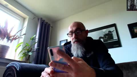 krummersaebel online show from March 12, 9:12 am