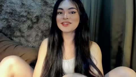 Snapshot of krystal_angel chatting on February 24, 10:47 pm krystal_angel online show from February 24, 10:47 pm