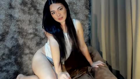 Snapshot of krystal_angel chatting on January 31, 4:59 pm krystal_angel online show from January 31, 4:59 pm