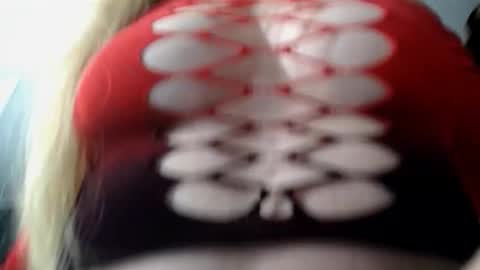 Snapshot of krystal_desire chatting on September 17, 5:55 am krystal desire online show from September 17, 5:55 am