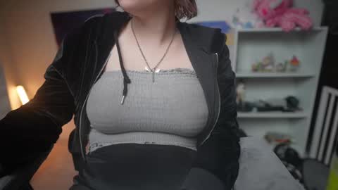 Krystal Syx online show from March 4, 2:17 am