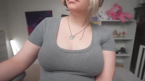 Krystal Syx online show from September 21, 4:33 pm