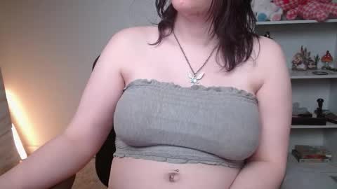 Krystal Syx online show from March 19, 6:35 pm