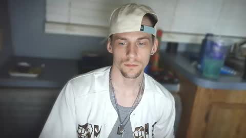 krytiar1992 online show from March 20, 7:35 am