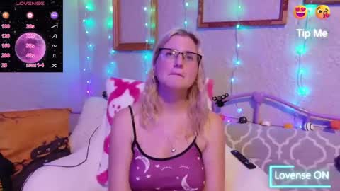 Snapshot of kunzitegoddess chatting on September 15, 1:18 am Samantha online show from September 15, 1:18 am