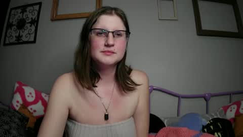 Snapshot of kunzitegoddess chatting on February 26, 2:08 am Samantha online show from February 26, 2:08 am