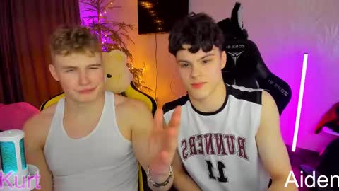 Snapshot of kurt_hanssen chatting on February 9, 9:49 pm kurt_hanssen online show from February 9, 9:49 pm