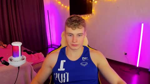 Snapshot of kurt_hanssen chatting on February 21, 5:53 pm kurt_hanssen online show from February 21, 5:53 pm