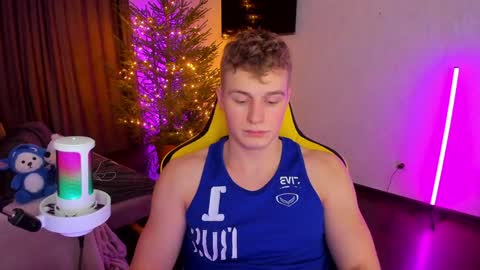 Snapshot of kurt_hanssen chatting on January 11, 5:40 pm kurt_hanssen online show from January 11, 5:40 pm