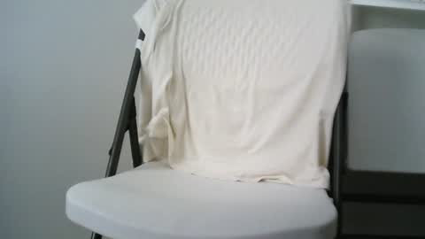 kwek_kwek online show from June 24, 6:59 pm