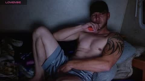 Snapshot of kylechat chatting on October 6, 6:31 am Kyle chat online show from October 6, 6:31 am
