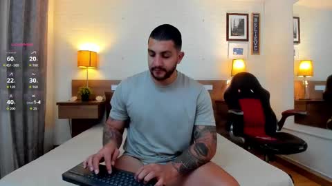 kylenorth_ online show from October 18, 6:56 pm