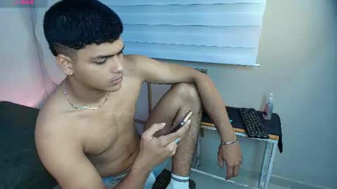 Kyliam online show from June 28, 7:54 pm
