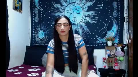 kylie online show from May 16, 10:52 pm