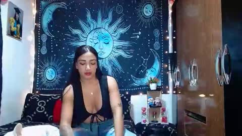 kylie online show from February 19, 9:14 pm