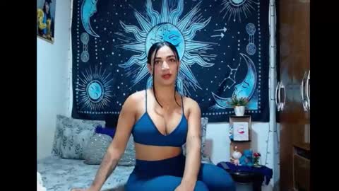 kylie online show from November 5, 8:44 pm