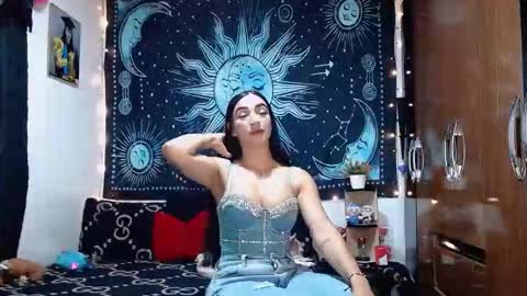 kylie online show from February 7, 8:56 pm