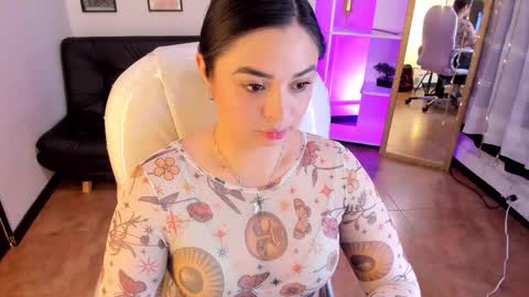 Snapshot of kylie_fire chatting on September 10, 1:45 pm kylie online show from September 10, 1:45 pm