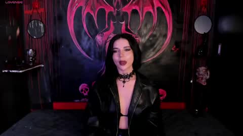 submissive demon Please help me to reach 500 thumbs up online show from May 13, 2:43 am