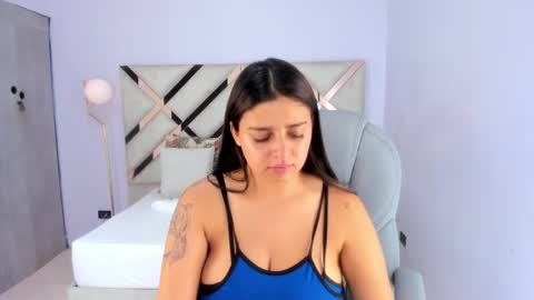 Kylie Reyes  online show from June 4, 7:09 pm