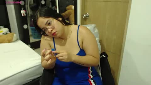 Snapshot of kylie_switch chatting on February 28, 8:28 pm Instagram Kylie switch followme buy lovense here online show from February 28, 8:28 pm