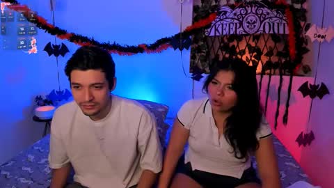 kylietimothee online show from October 20, 5:18 pm