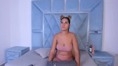 kym online show from December 4, 1:22 pm