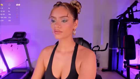 Kyomi Velvet online show from February 25, 6:55 pm