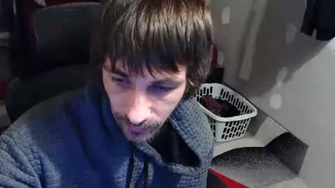 l1v1nth3dr3am online show from January 15, 5:44 pm