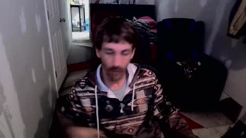 l1v1nth3dr3am online show from February 1, 8:11 am