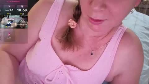 l4dyc4pricorn76 online show from March 4, 1:57 am