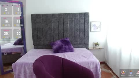 Sara online show from September 30, 7:13 pm