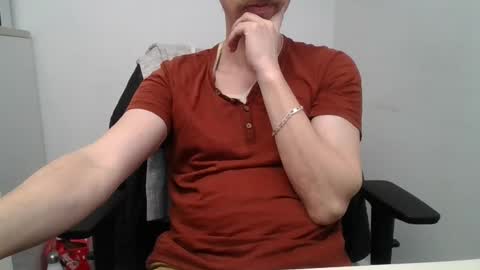 labelette007 online show from April 8, 12:08 pm