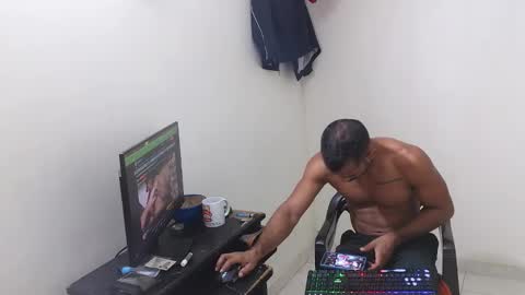 Bruno Smith online show from February 2, 1:14 am