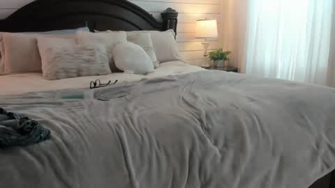 lacii_lo online show from July 28, 4:39 pm