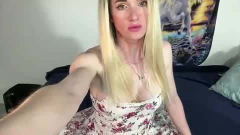 Lacy8Vankort online show from April 13, 10:03 pm