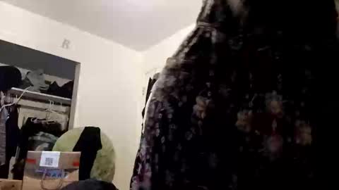 lacybell online show from November 1, 7:07 am